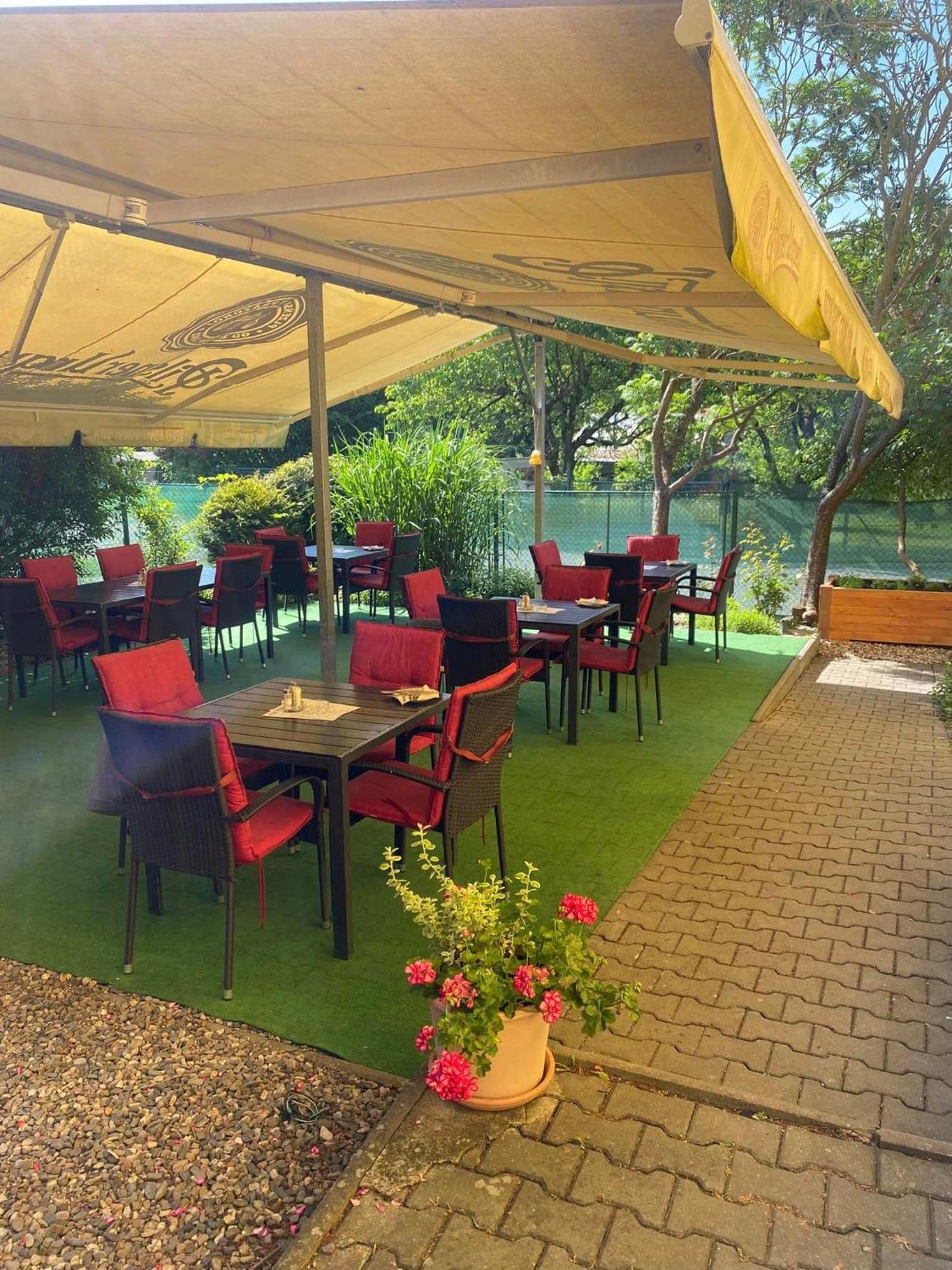 Restaurace Stara Lipa Mini-hôtel Česká Lípa
